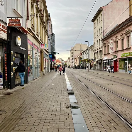 Cozy Urban House Apartamento Bratislava
