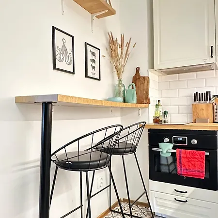 Cozy Urban House Апартаменты Братислава